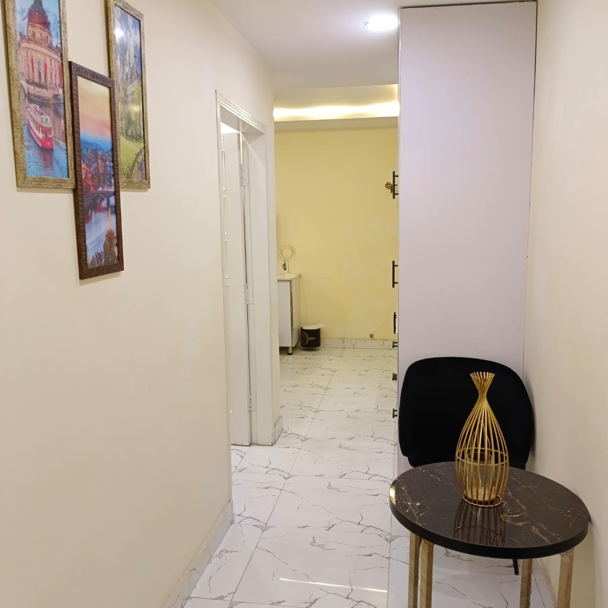 Room 102 — 2-Bedroom Luxury Family Suite at Rizco Heights, Bahria Town, Lahore