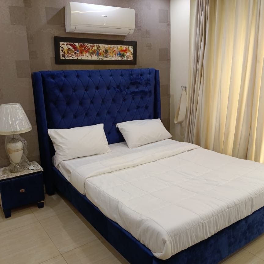 Room 303 — 1-Bedroom Executive Room at Rizco Heights, Bahria Town, Lahore — guest room photo 2